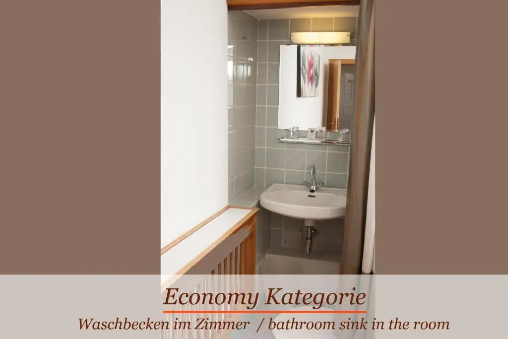 Economy Double room (full double bed)