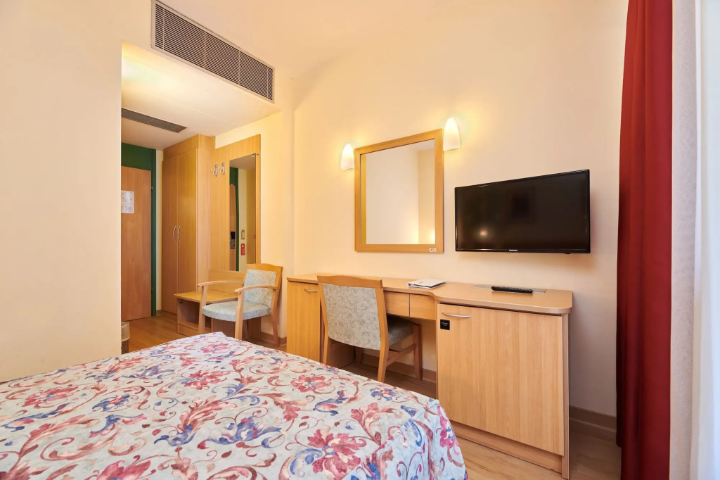 Hotel photo 42