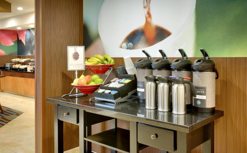 Food & Beverage