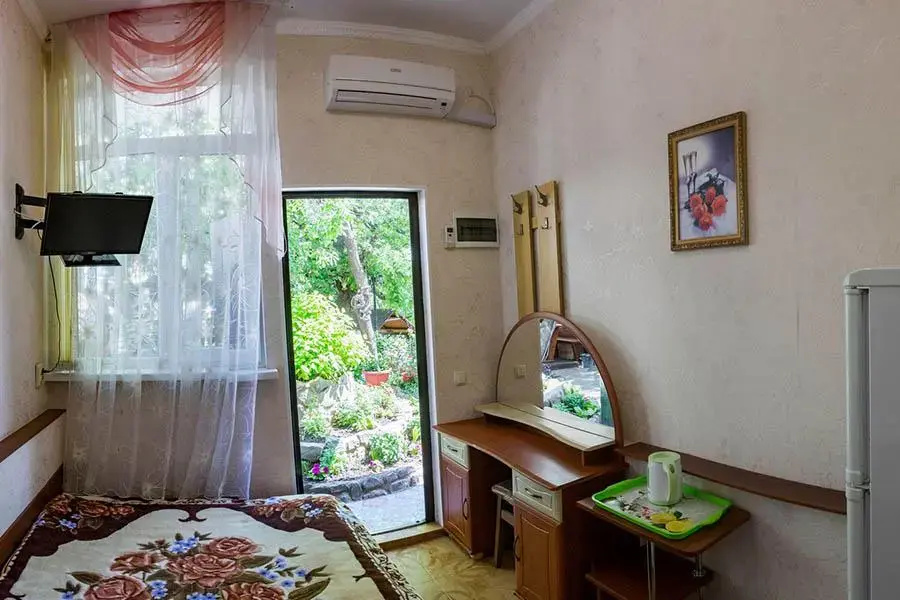 Economy Double room (full double bed)