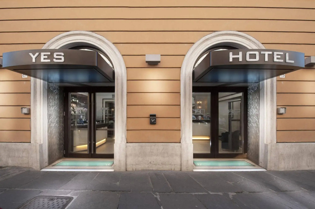 Yes Hotel