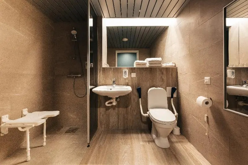 Go Hotel Shnelli - Chambres