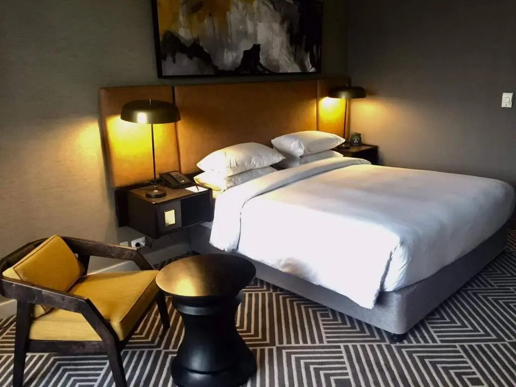 Deluxe Double room (full double bed)