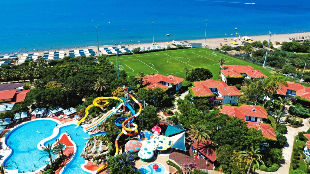 Beach & Waterfront