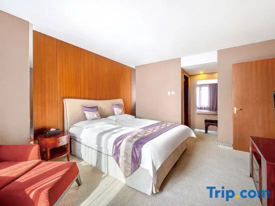 Luxury Suite with river view