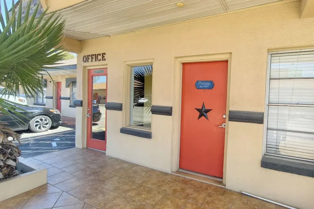 Sunset Lodge Elgin Near U.S. 290 By Hotel O
