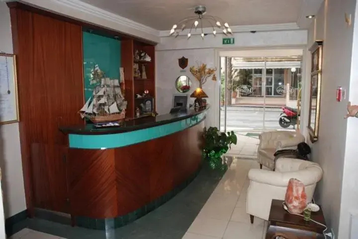 Lobby & Reception