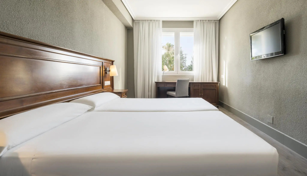 Hotel ILUNION Las Lomas - Chambres