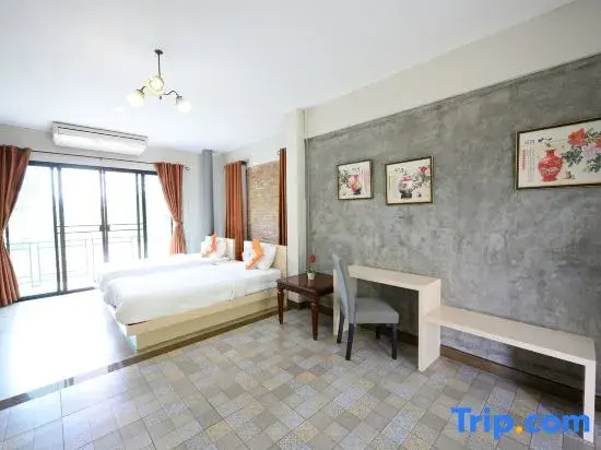Deluxe Double room (twin beds)