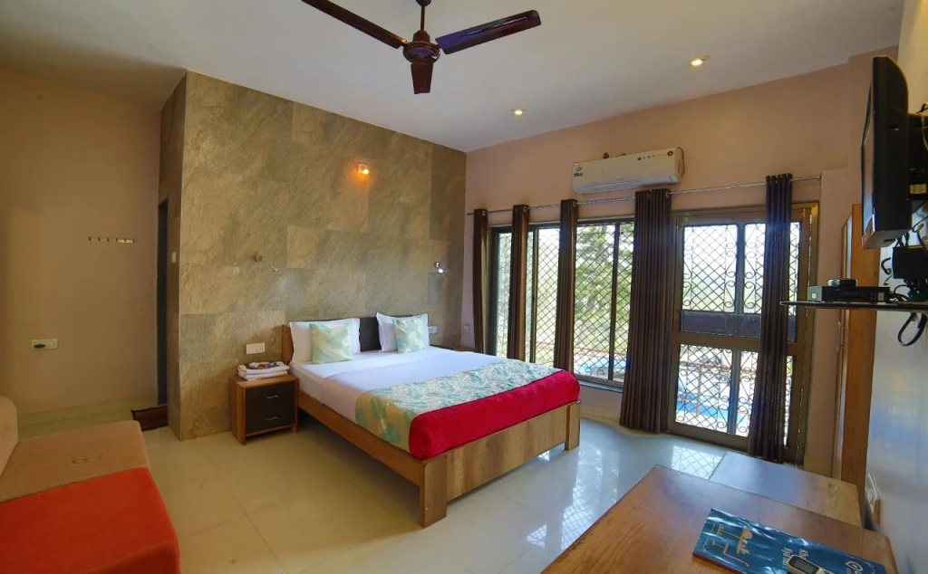 Bedroom