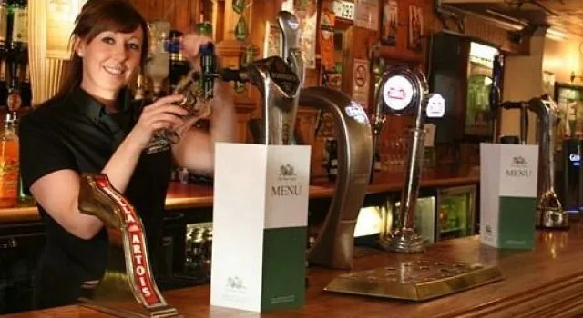 Pines Hotel Luton Airport - фото 13
