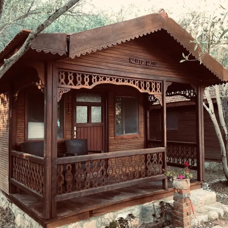 Economy Cottage with balcony
