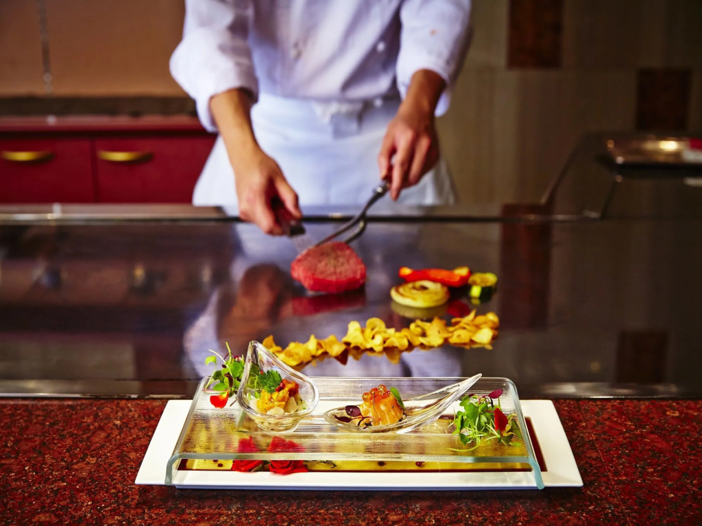 Food & Beverage