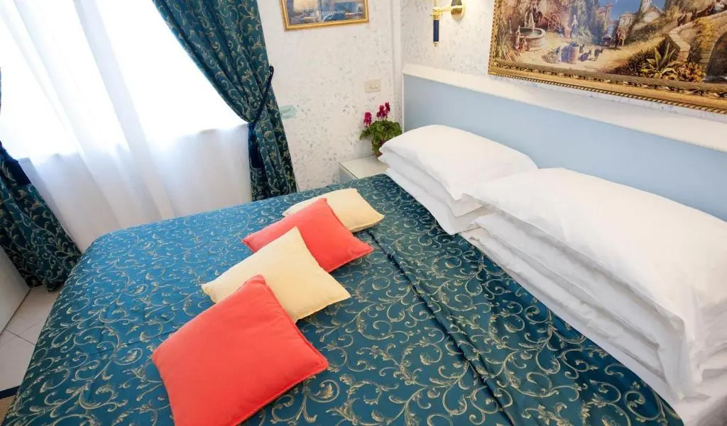Hotel Weber Ambassador - Chambres
