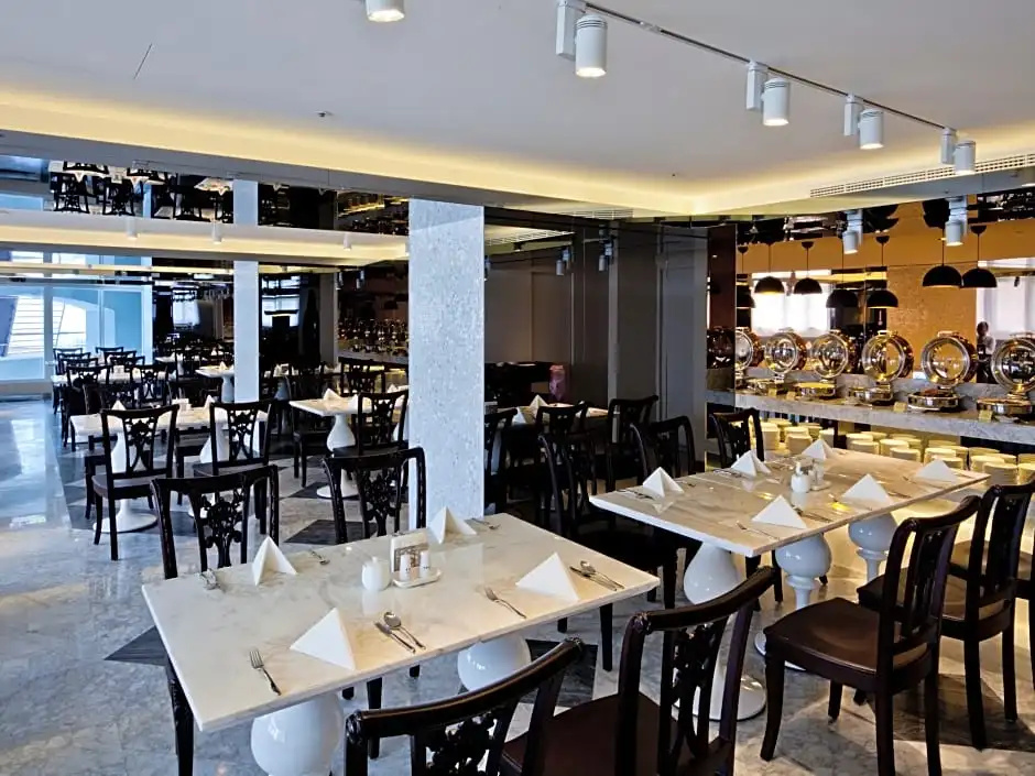 Royal Seasons Hotel Taichung Zhongkang - фото 10