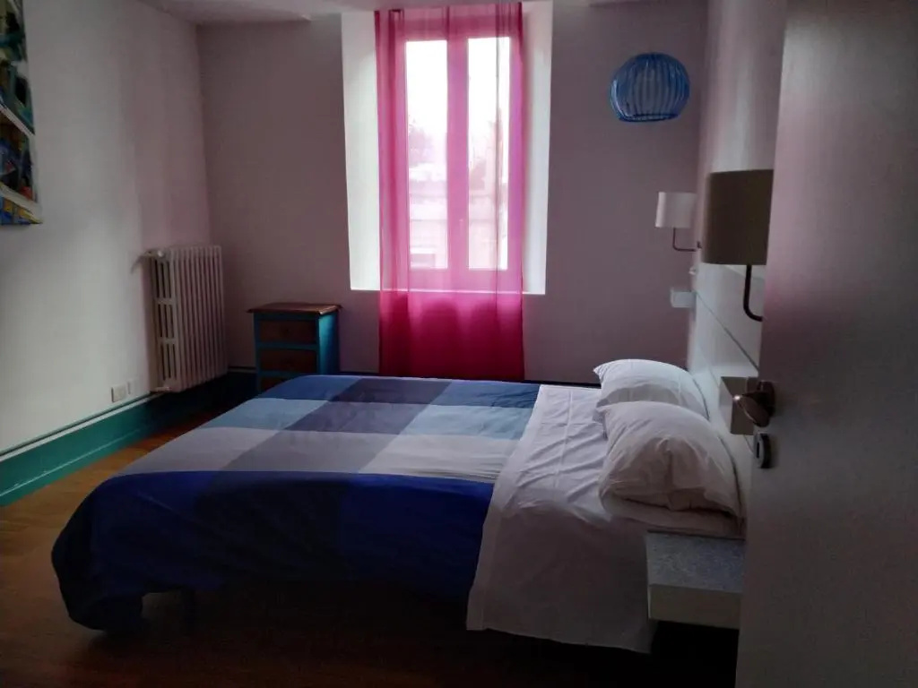 Double room (full double bed)