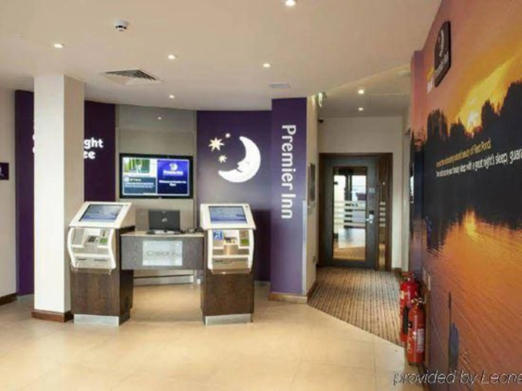 Lobby & Reception
