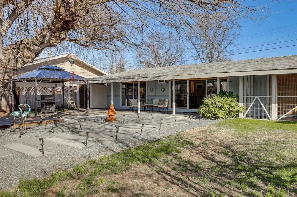 Clear Lake Gem on Canal w/ Dock: Dogs Welcome!