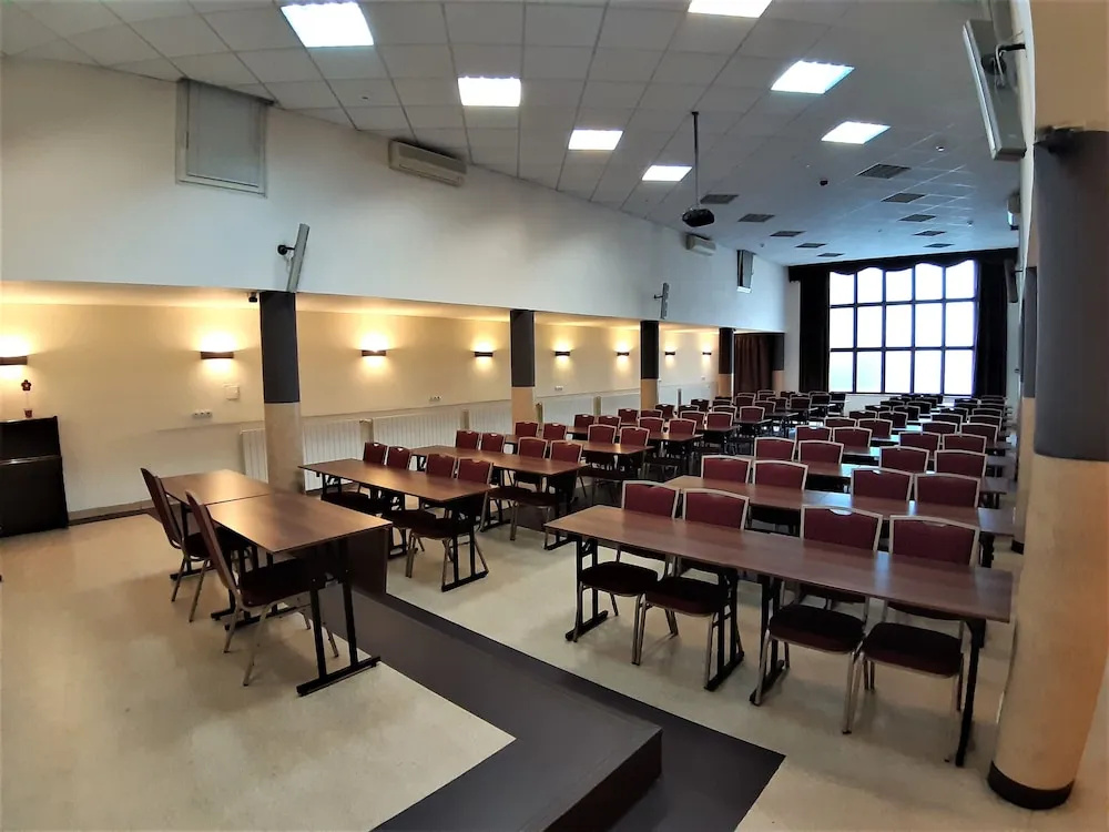 Centrum Scsk Zurawia - Général