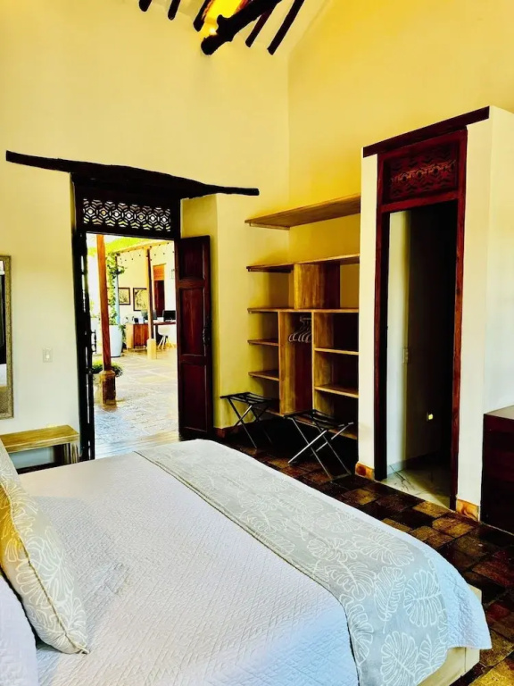 Superior Double room with city view (full double bed)