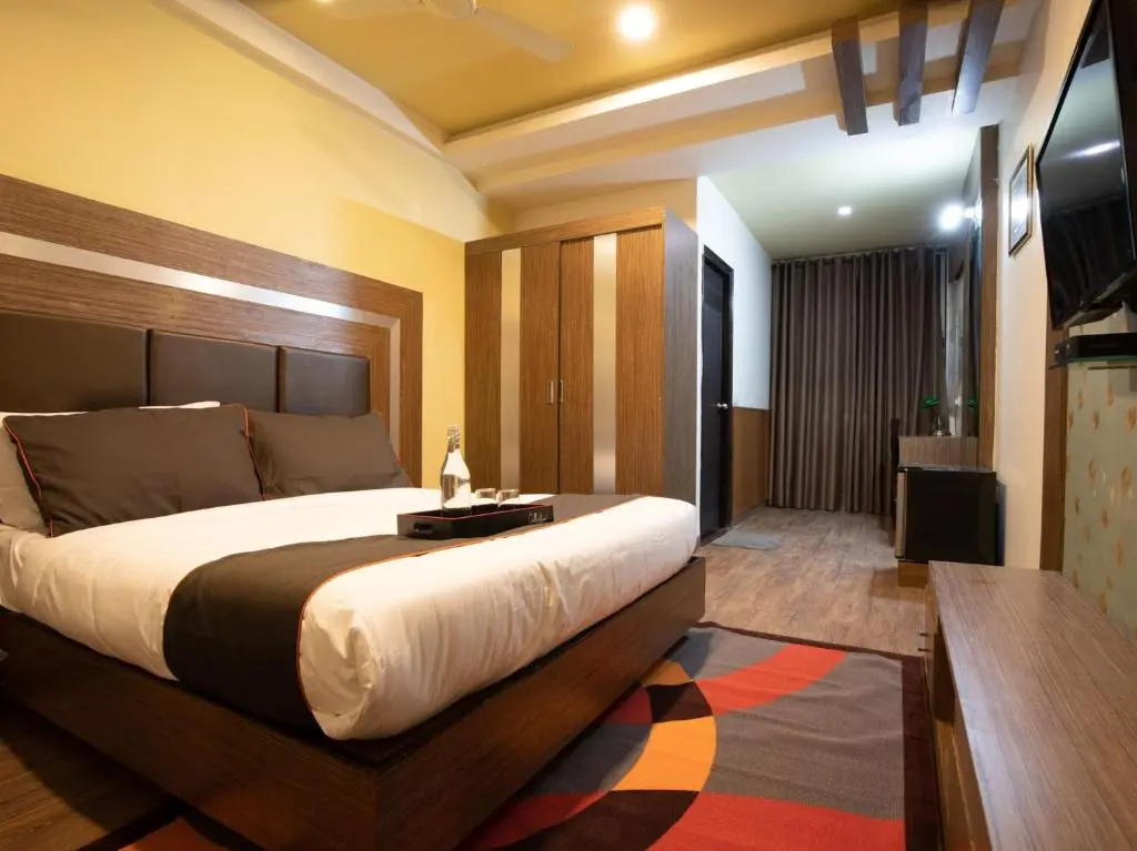 Collection O 81849 Hotel Sunrise