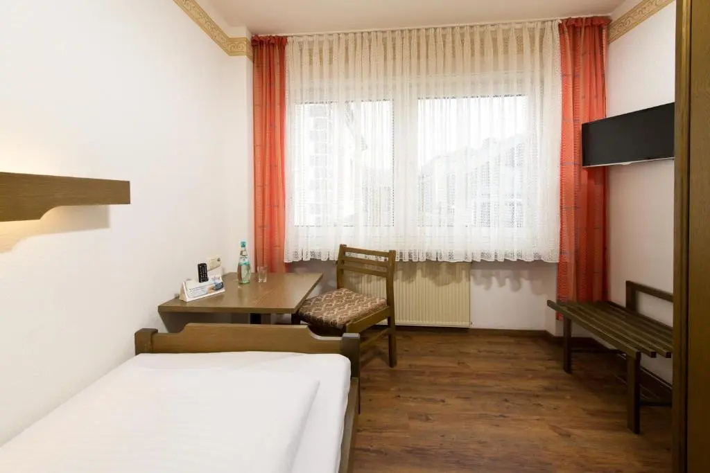 Ellenzer Goldbaumchen - Chambres