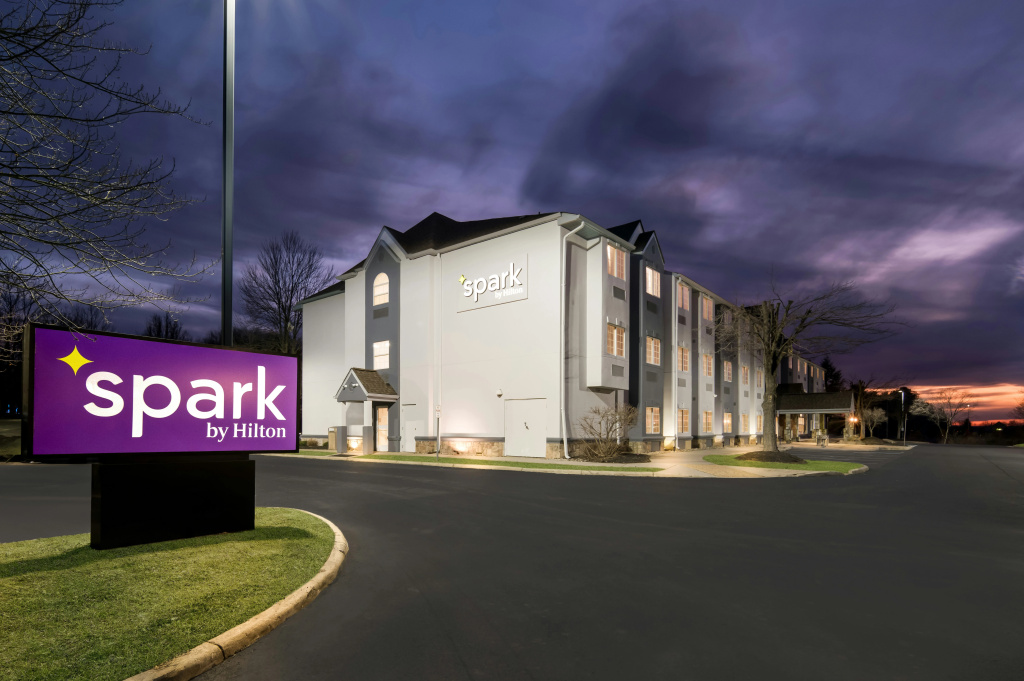 Spark by Hilton Sterling Dulles Airport
