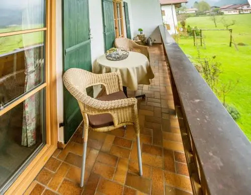 Balcony & Terrace