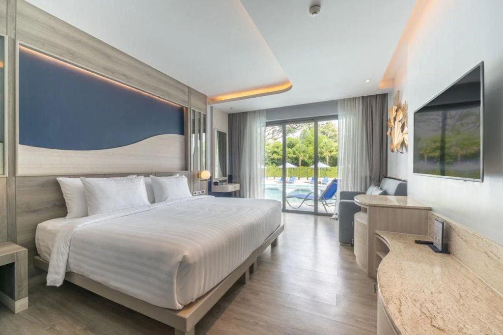 Seabed Grand Hotel Phuket — фото