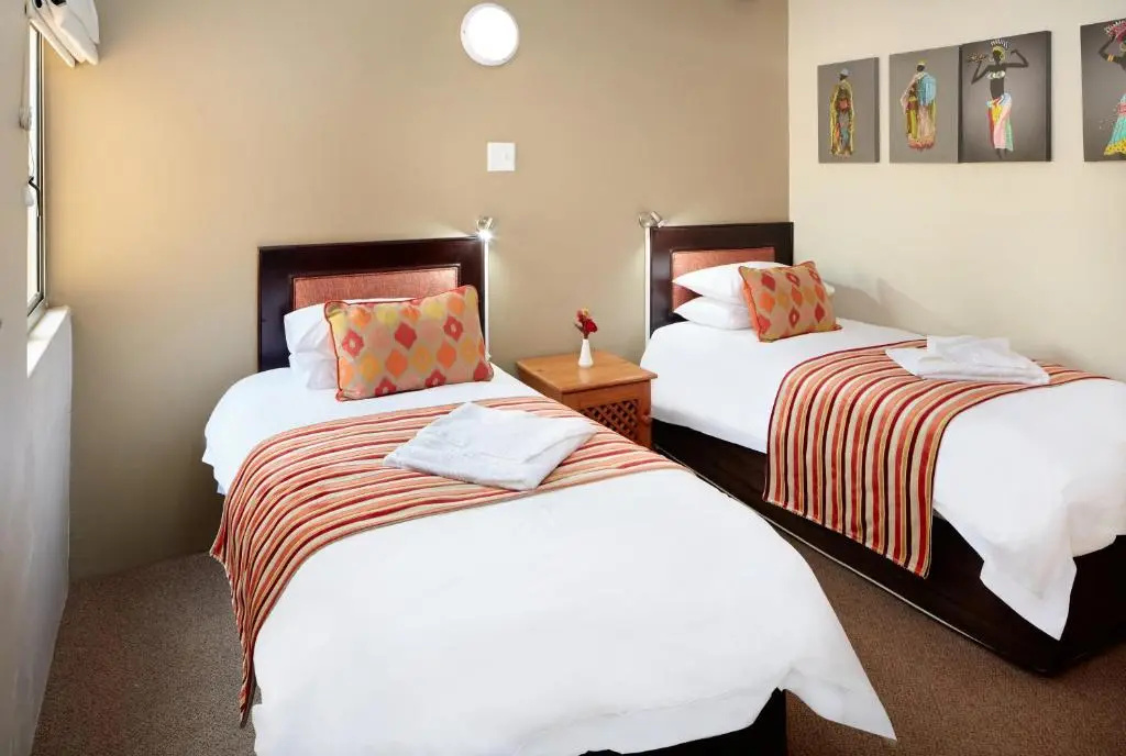 First Group Chaka Rock Chalets - Chambres