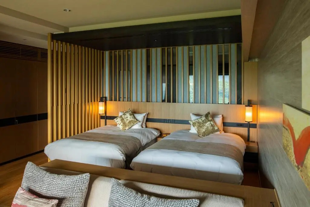 Deluxe with Open-air Bath East Wing Double Japanese Style room (twin beds)