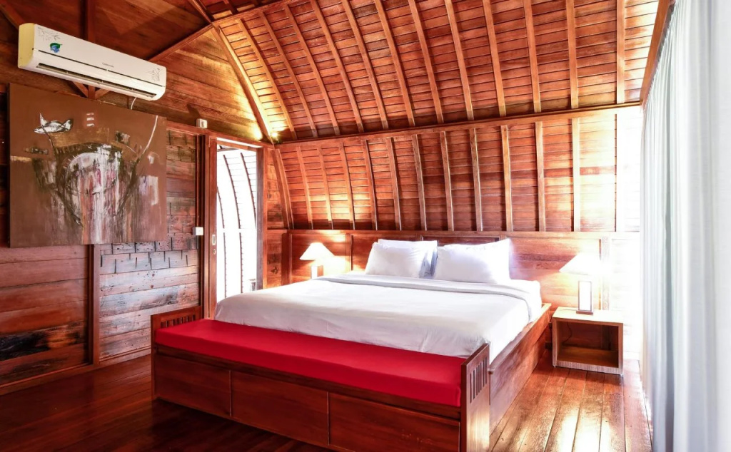 The Lumbung Wood Villa — фото