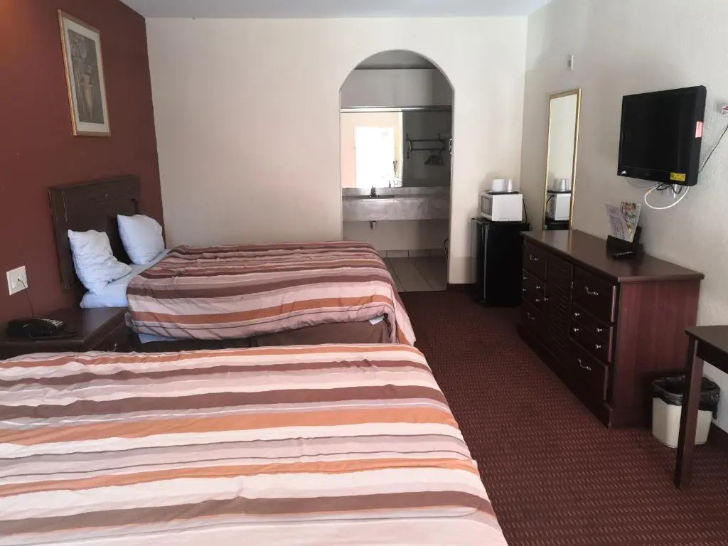 Economy Double room (full double bed)
