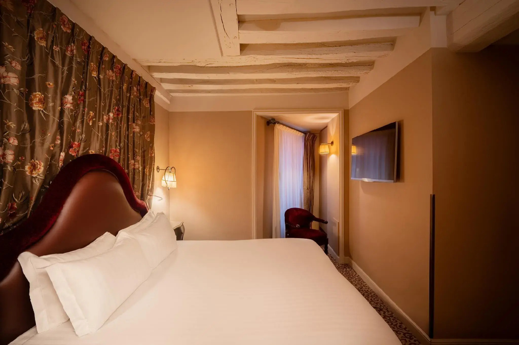 Hotel photo 30