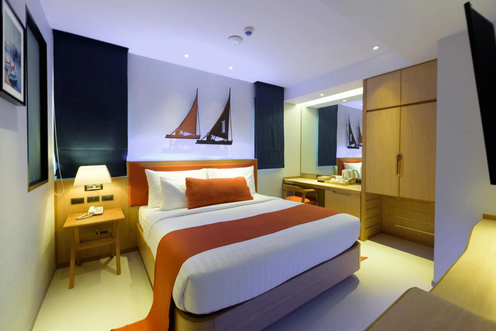 Standard Double room (full double bed)