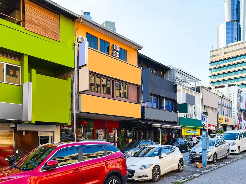 OYO 90562 J Hotel PJ
