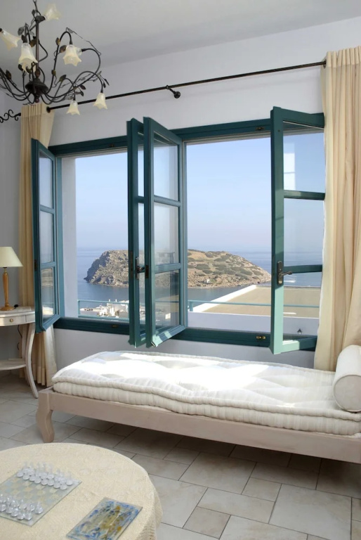 2 Bedrooms Luxury Villa with balcony and with pool view