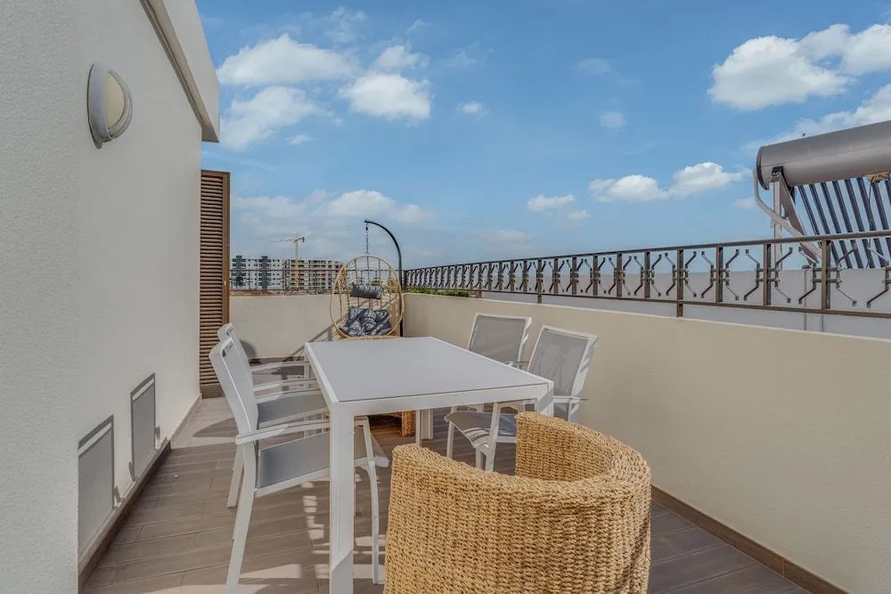 Portola Penthouse 3B