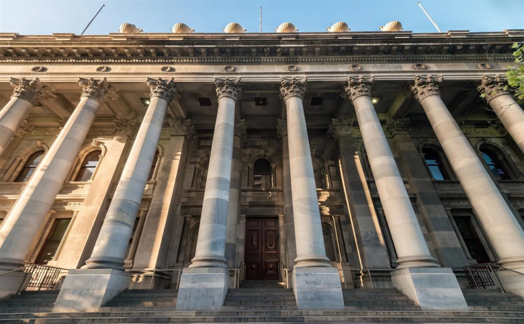 The Grand Apartments by null