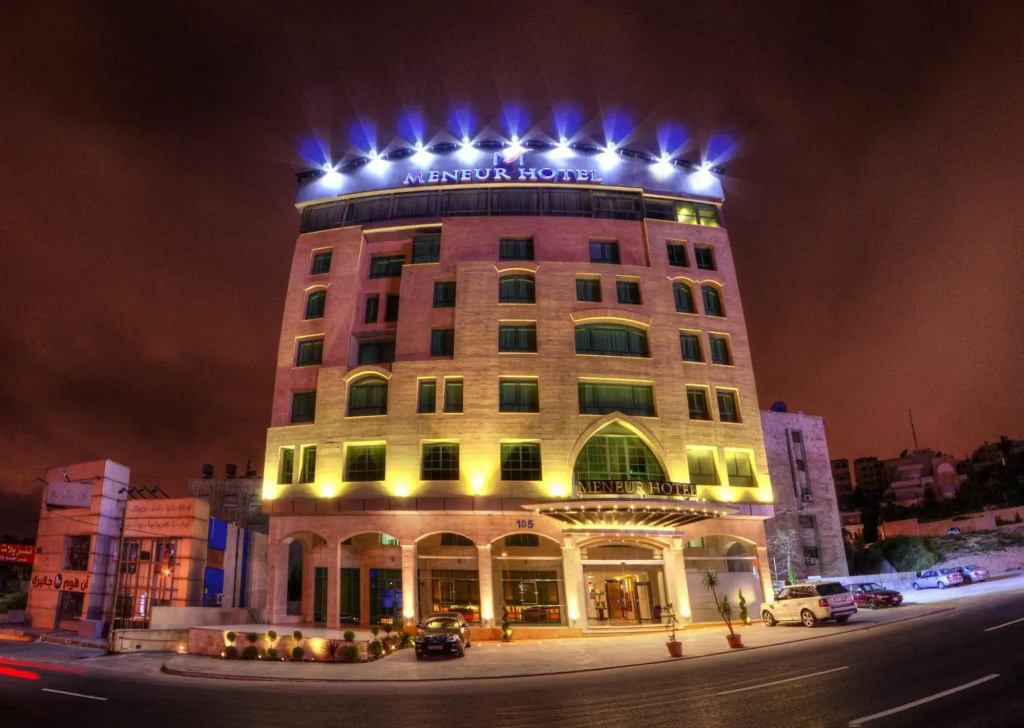 Meneur Hotel
