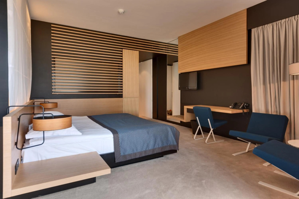 Lone Hotel by Maistra Collection — 3