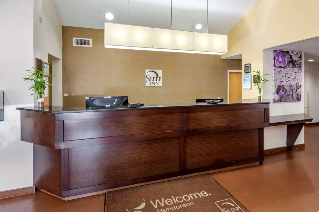 Lobby & Reception
