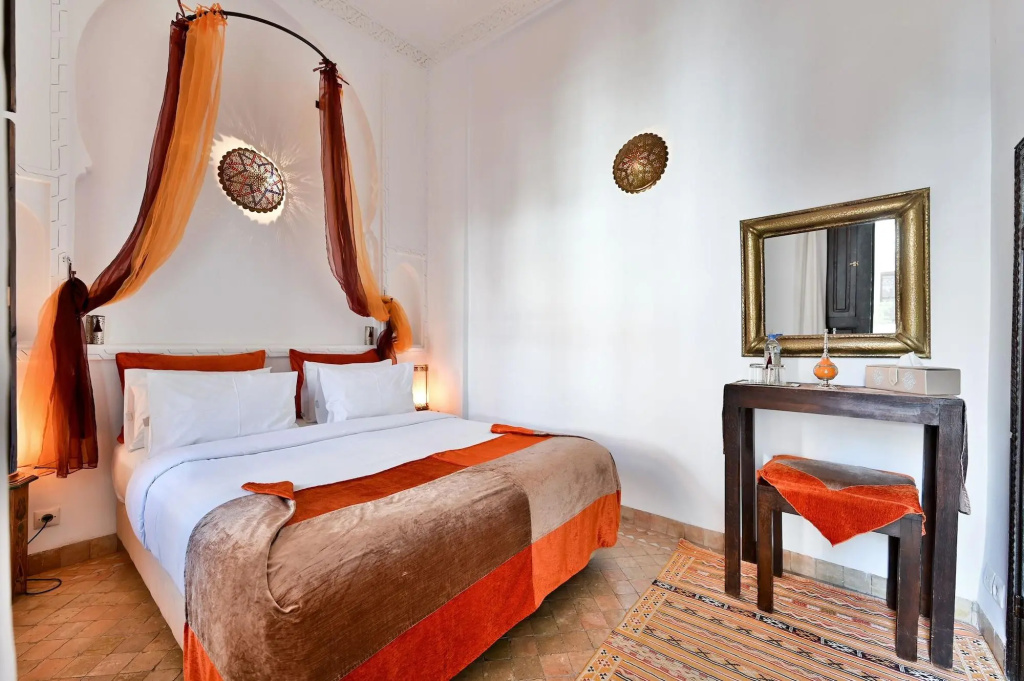 Riad Aya — 3