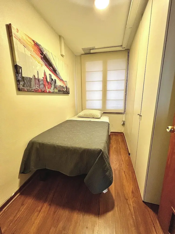 Economy room