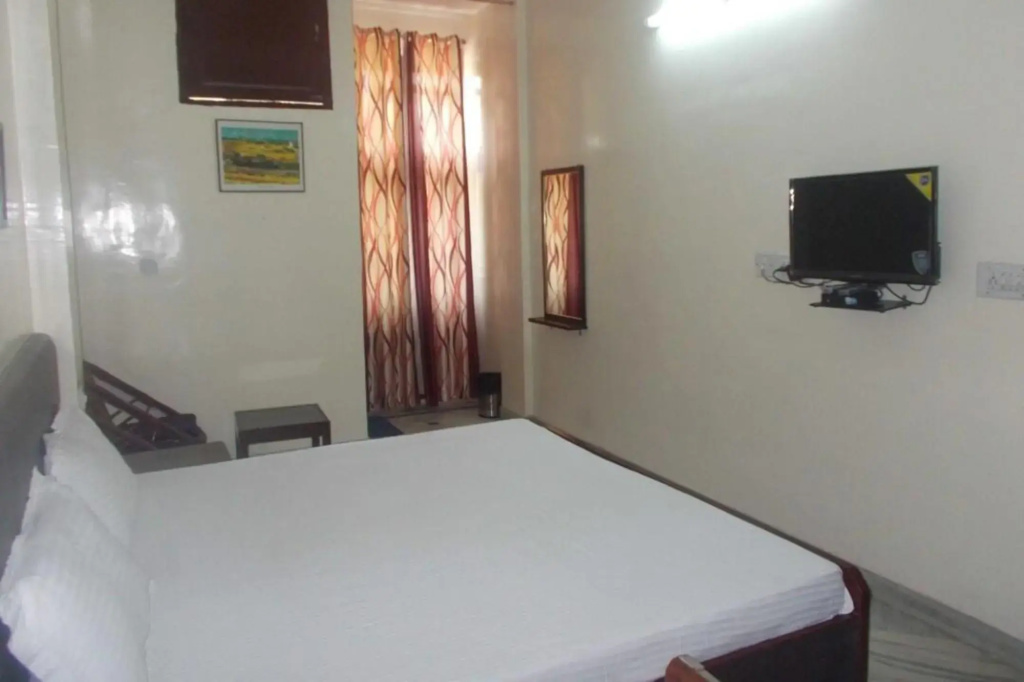 Rudraksh Guest House
