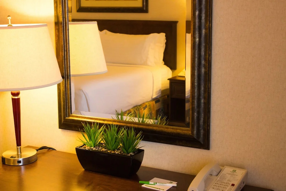 Holiday Inn Hotel & Suites West Edmonton by IHG - Chambres