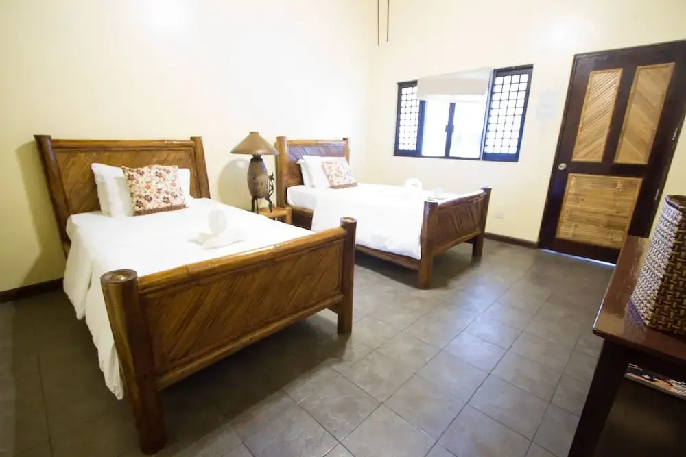 Nabulao Beach and Dive Resort - Chambres