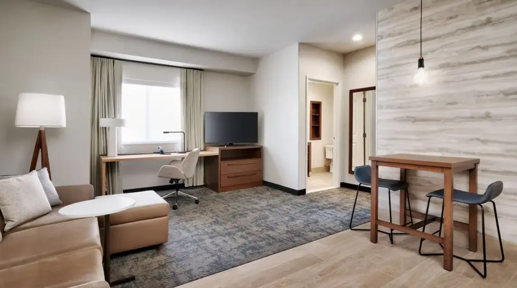 1 Bedroom Suite with balcony