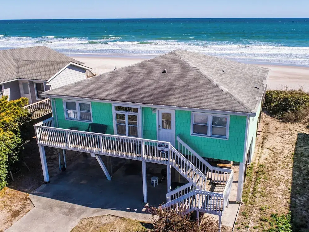 Bright's Beach Front by Topsail Realty