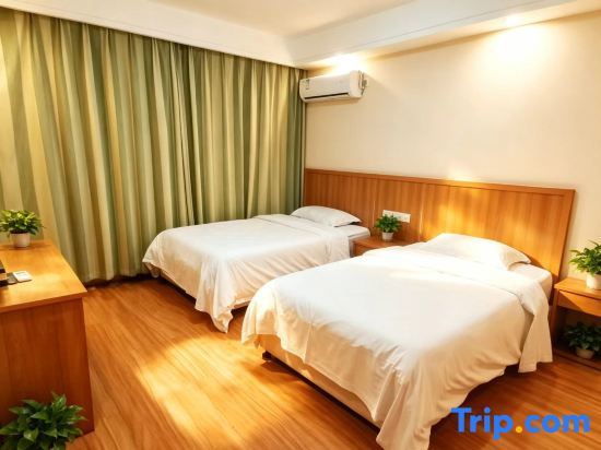 3 Bedrooms Suite